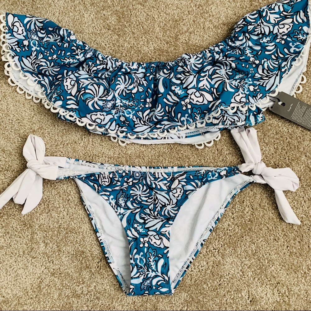 NWT blue & white floral bikini set